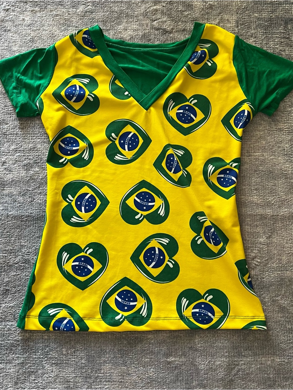 Brazil Tee with Heart Flag Motif Sz.M